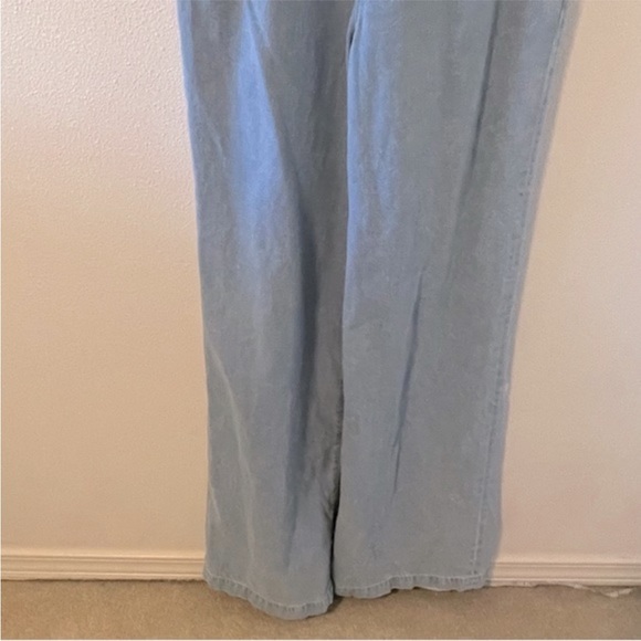 Bought on Poshmark but I’m too big in the chest for both. I have small and mediu - Picture 3 of 11